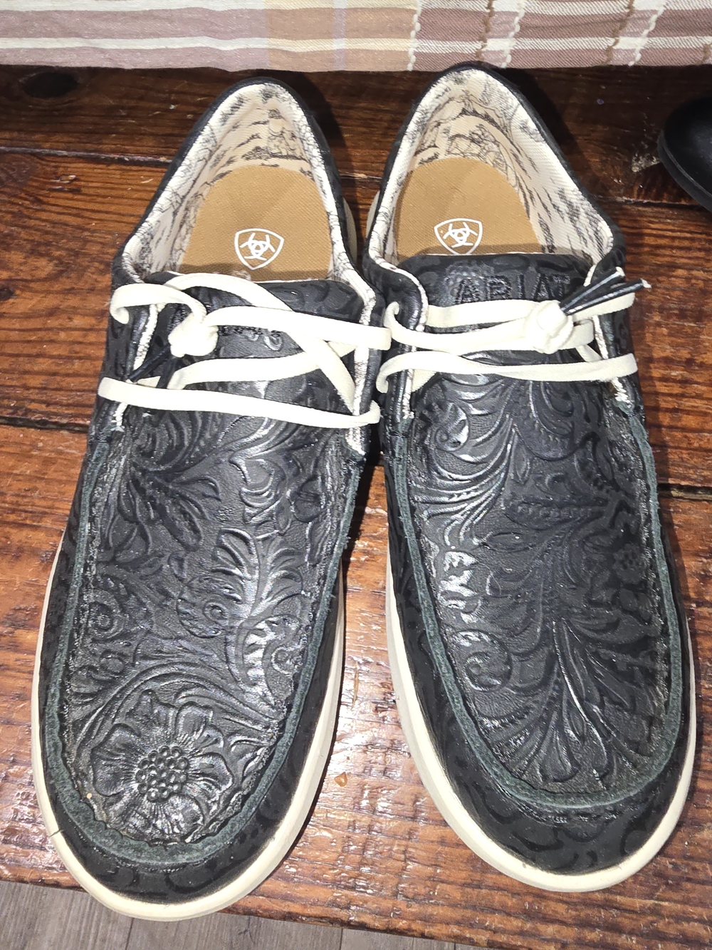 Ariat Black Embossed Leather Boat Shoes with Cream Laces